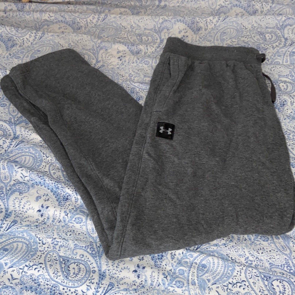 under armor dark grey sweatpants